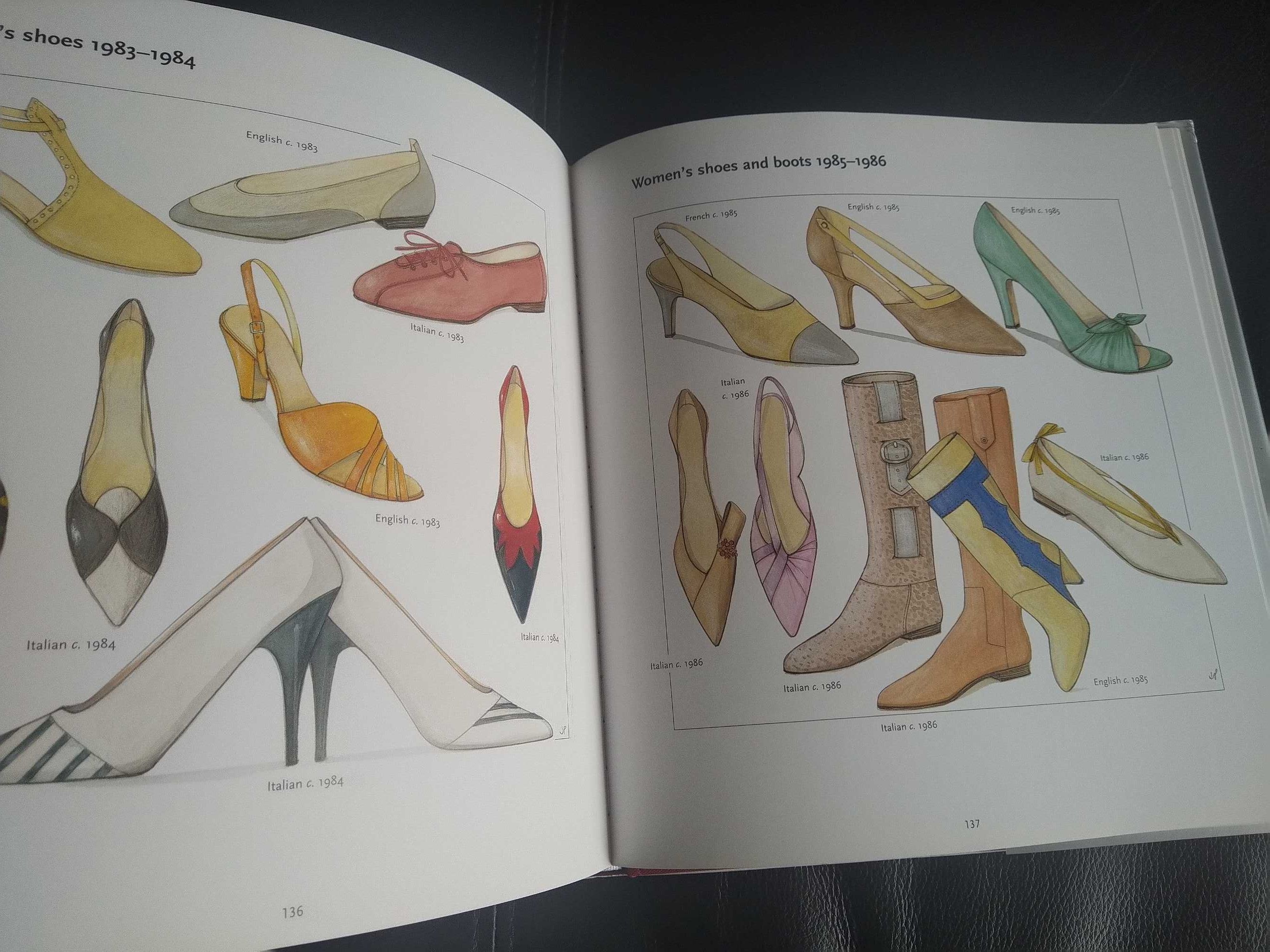 Moda sapatos. "Shoes" mais de 2.000 ilustrações. Livro de referência