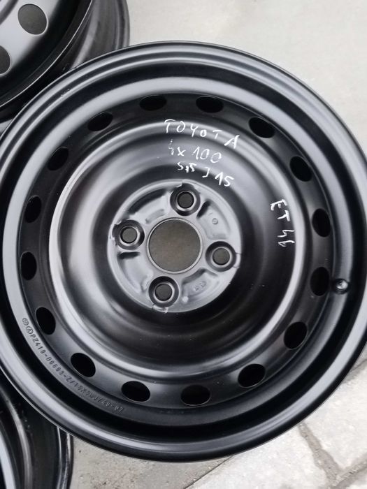 Felgi stalowe Toyota Yaris Corolla 5,5j15 et 46 4x100 ch 54.1 suzuki