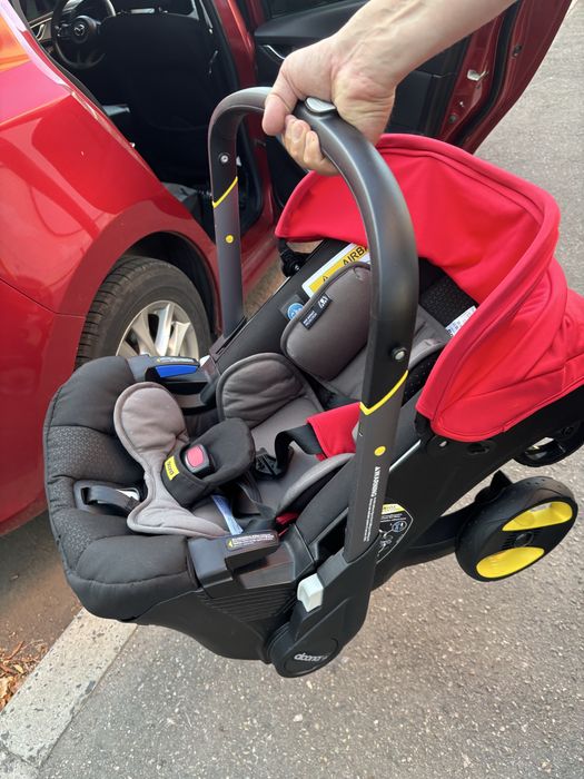 Автокрісло-коляска Doona Child Flame Red