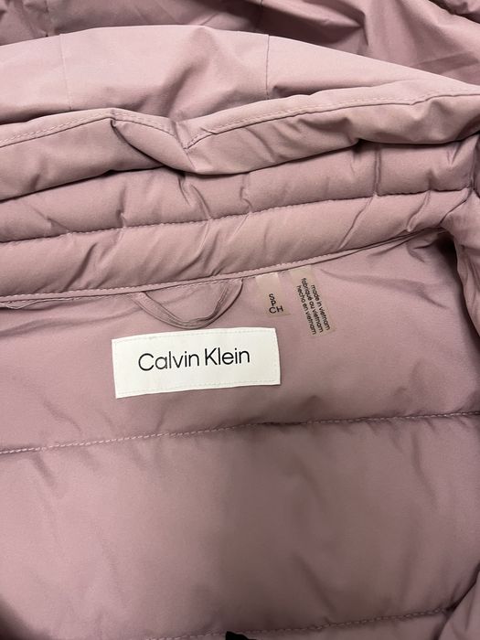 Жіноча куртка calvin klein