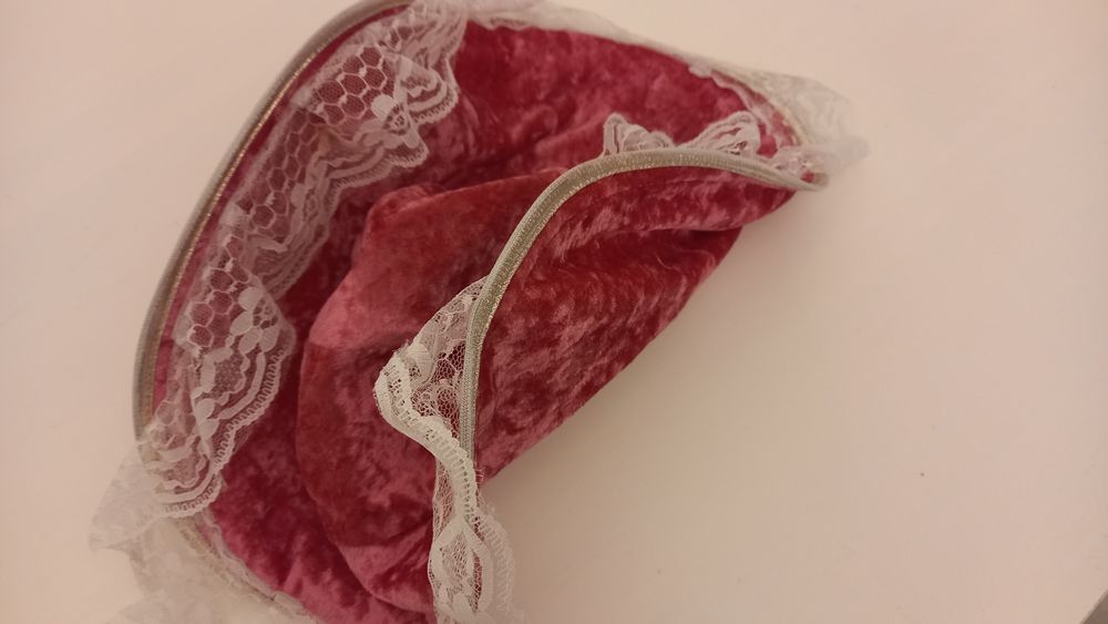 Kapelusz rozowy Stan b dobry karnawalowy