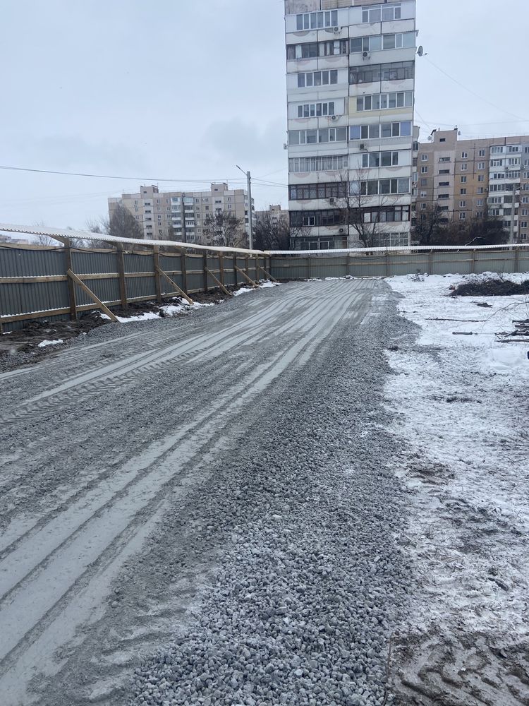 Шлак. Вывоз  мусора .Демонтаж  строений. Самосвал. Экскаватор. Песок