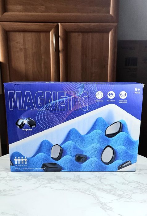 Magnetyczna gra planszowa „MAGNETIC”