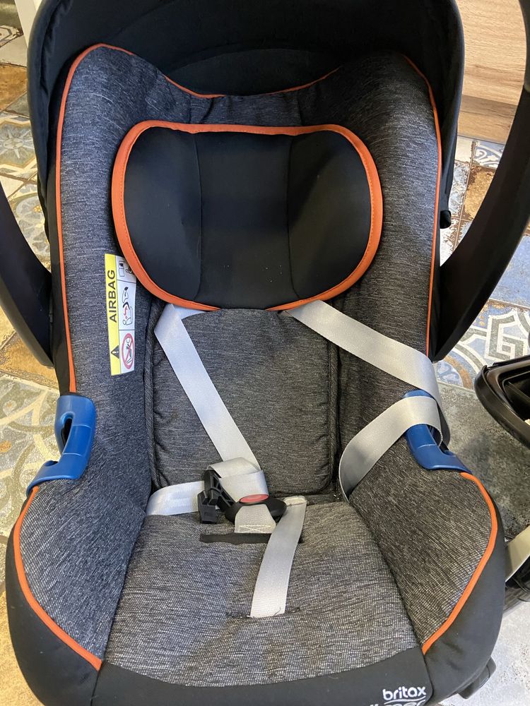 Автокрісло автолюлька  Britax Römer BABY-SAFE PLUS SHR II