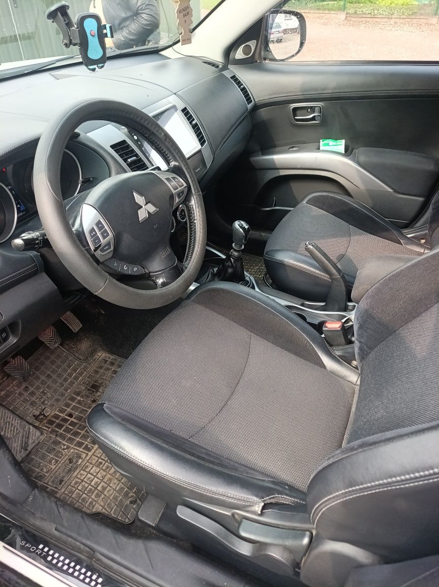 Mitsubishi outlander 2 2.0 did