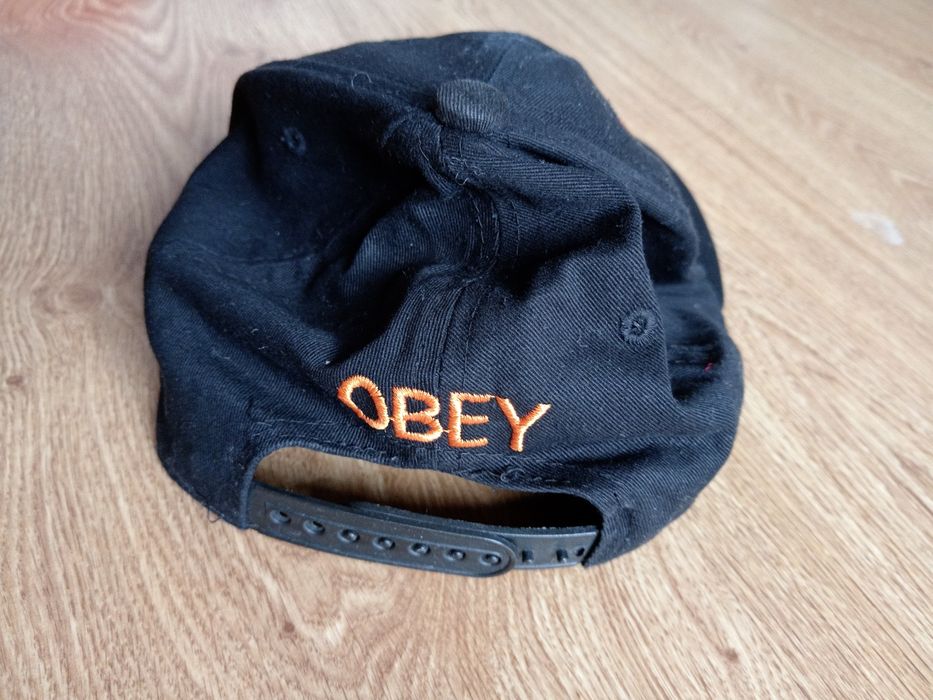 Кепка чорна Obey