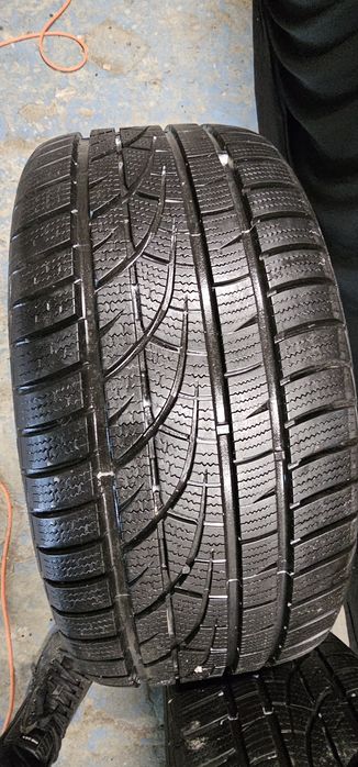 Na sprzedaż trzy opony Hankook 245/45/18