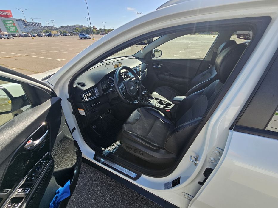 Продам авто Киа Ниро