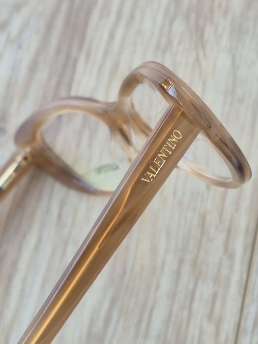 Елегантні оправи для окулярів в карамельному колорі  V2604 Valentino!