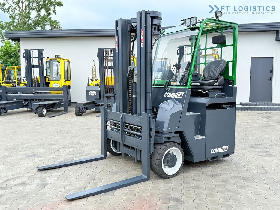 Combilift CBE4000 / TRIPLEX 5200MM / ELEKTRYCZNY / WOLNY SKOK / POZYCJONER / PRZESUW WIDEŁ / JAK NOWY  COMBILIFT CBE4000 / Triplex / 5200mm / Wolny skok / Przesuw wideł