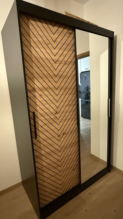 Szafa przesuwana jodełka