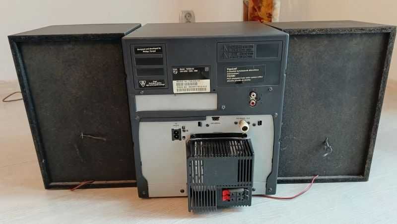 Wieża CD/ kasetowa firmy Philips FW 335