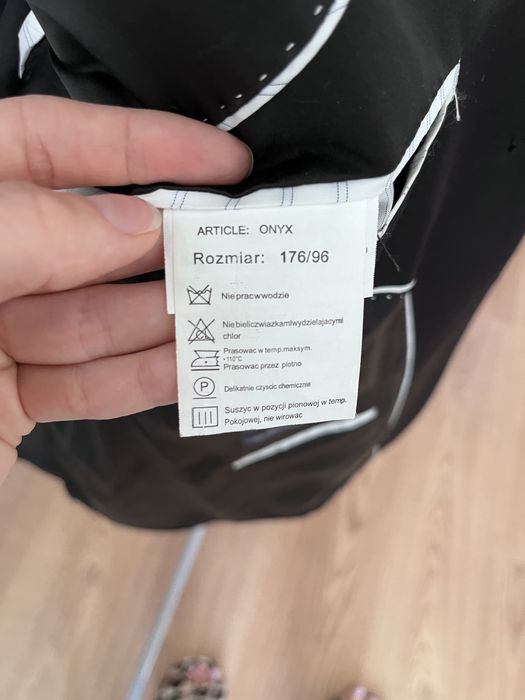 Garnitur męski firmy PAWO