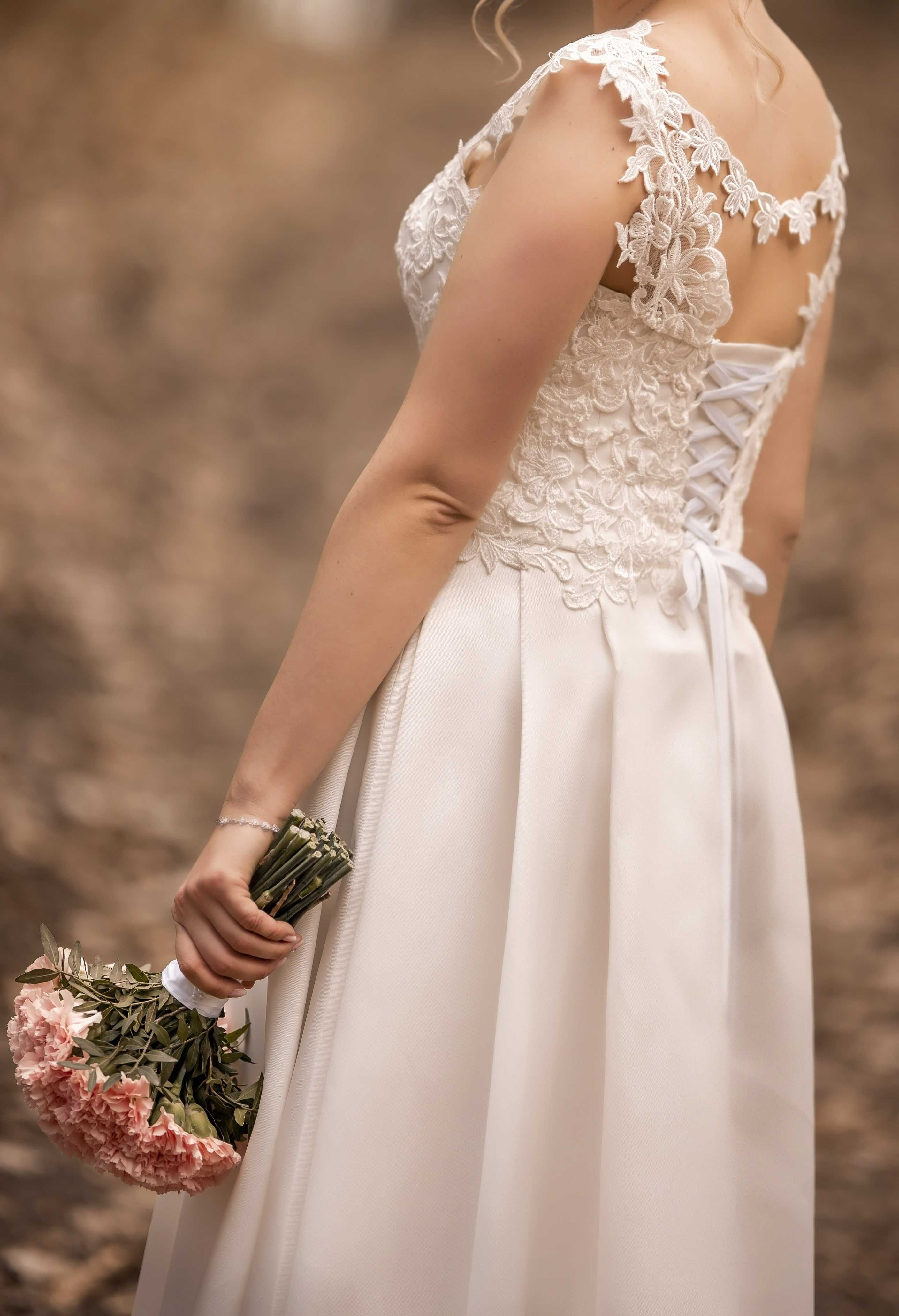 przepiękna suknia ślubna!
