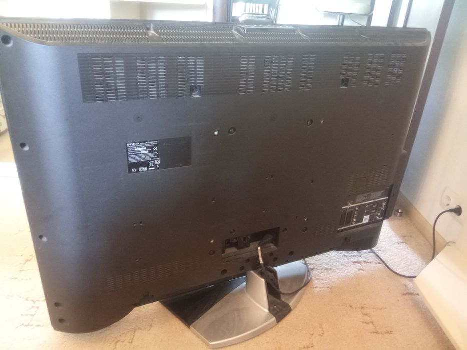 Sony Bravia KDL 46V4000 - стан нового.