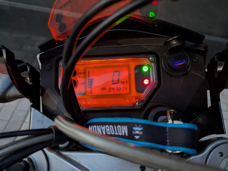 Motocykl KTM 950 SM/Supermoto