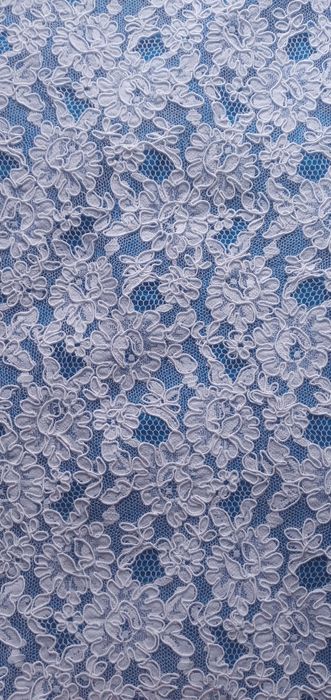 Гіпюр, яскраво білий, Італія. Тканина на весільну сукню. Біла тканина.