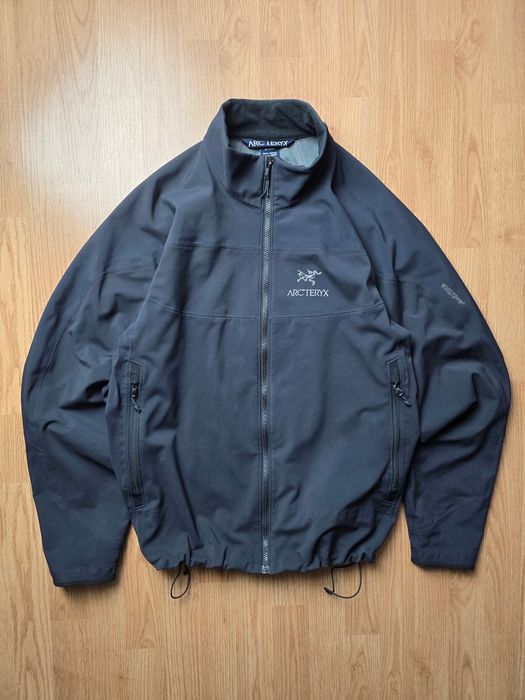 Arcteryx softshell windstopper чоловіча куртка оригінал чорна