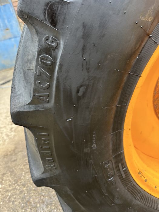Opony 2 szt. Continental 440/70 R28 JCB ładowarka