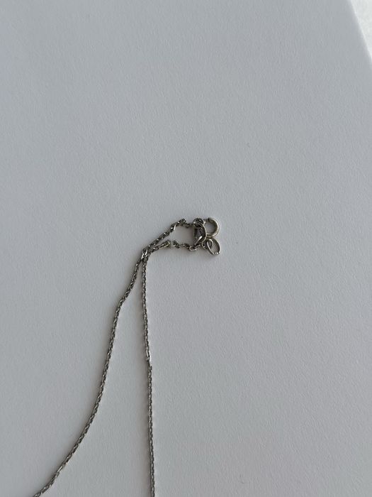 Срібний ланцюжок з хрестиком в камінчиках