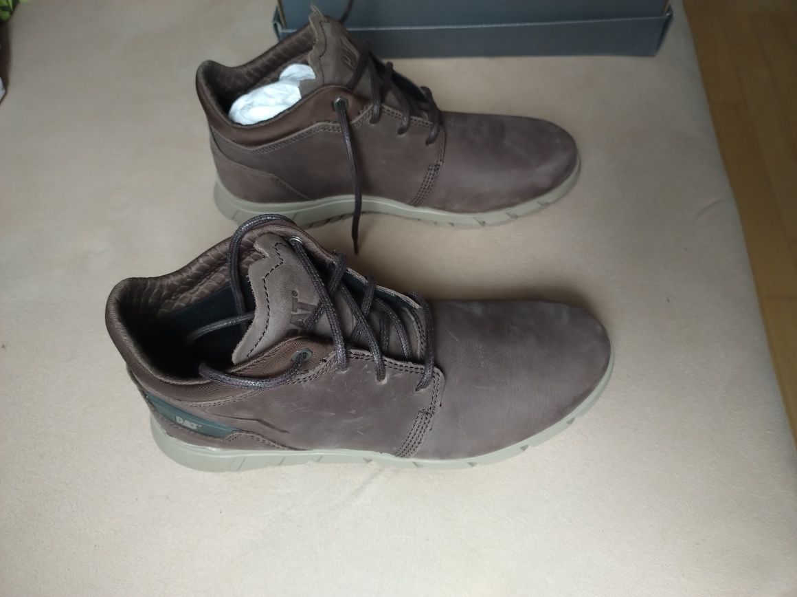 Buty jesienno wiosenne CAT41 40.5 męskie skórzane nubuk