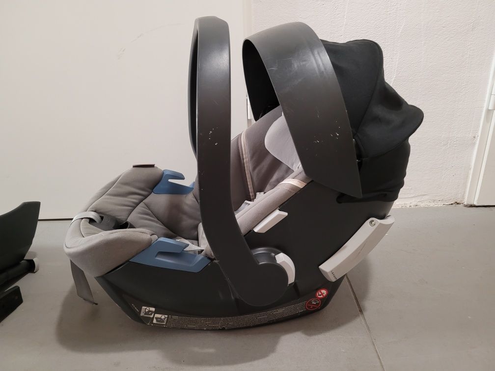 Cybex Aton 5 z bazą