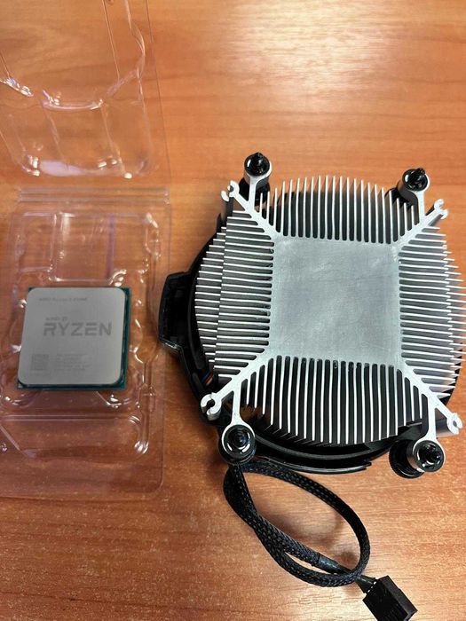 Procesor AMD Ryzen 3 2200g z chłodzeniem