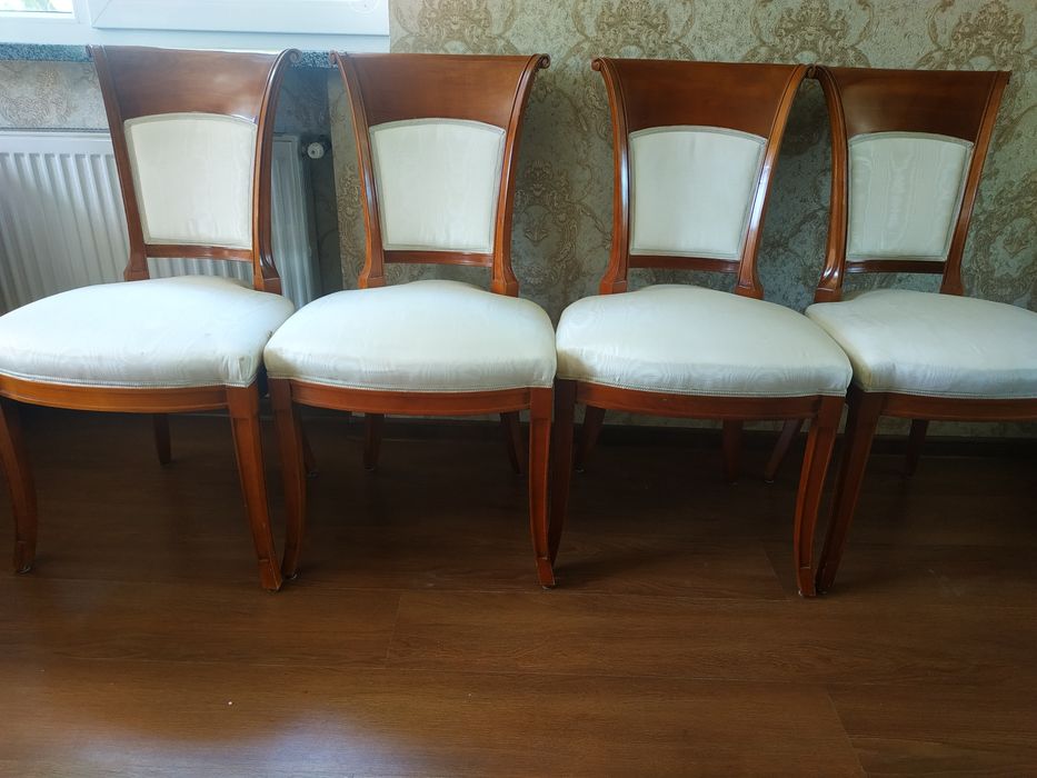 Стільці антикварні