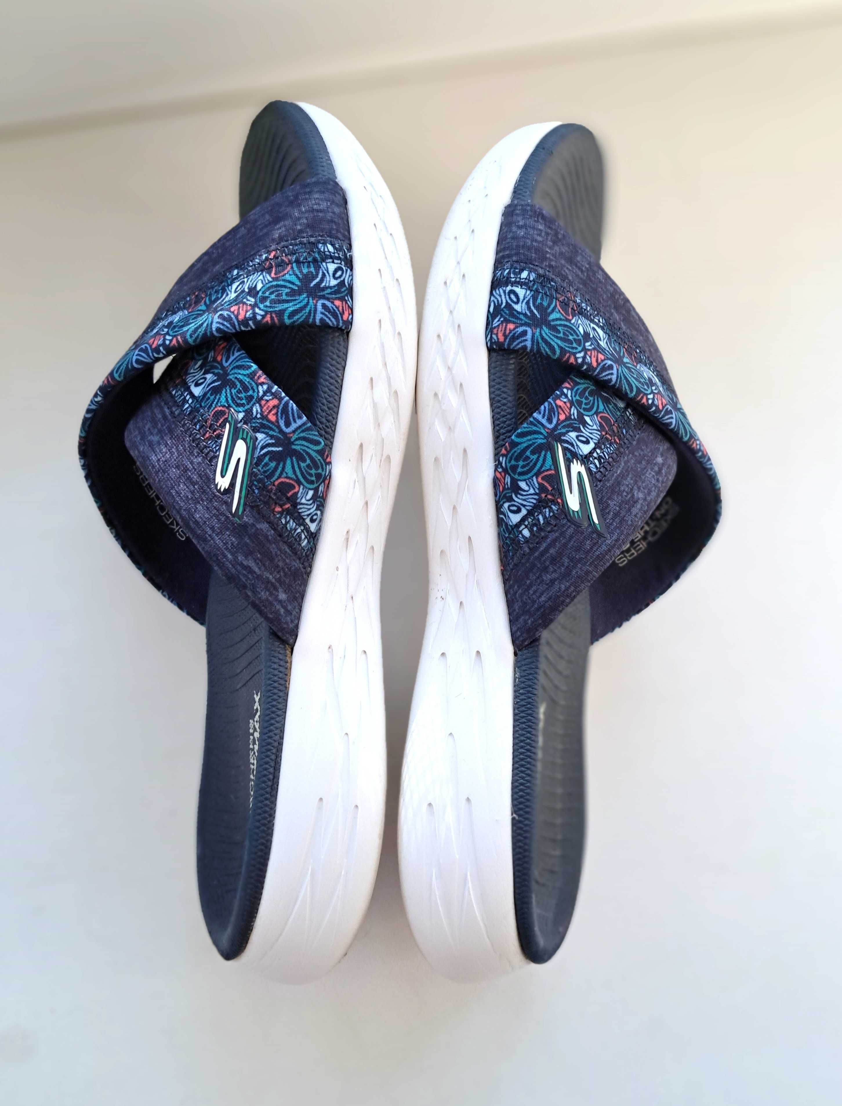Шльопанці Skechers розмір 36
