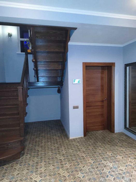 Сдам 2эт/ДОМ(Новый.Обжитый)ЕВРОРЕМОНТ. Все удобс.Теп.Полы. Меб+Техника