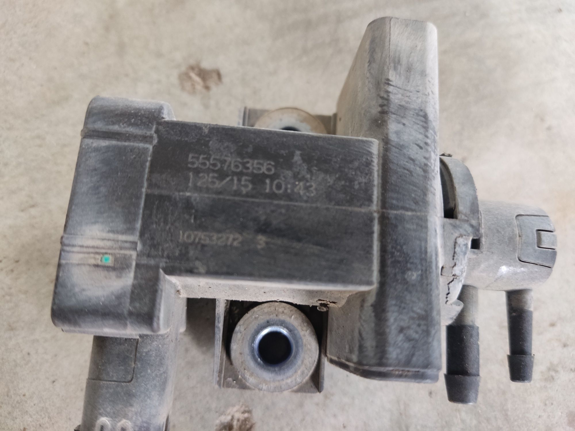 Opel B16DTH 1.6. CDTI Zawór podciśnienia