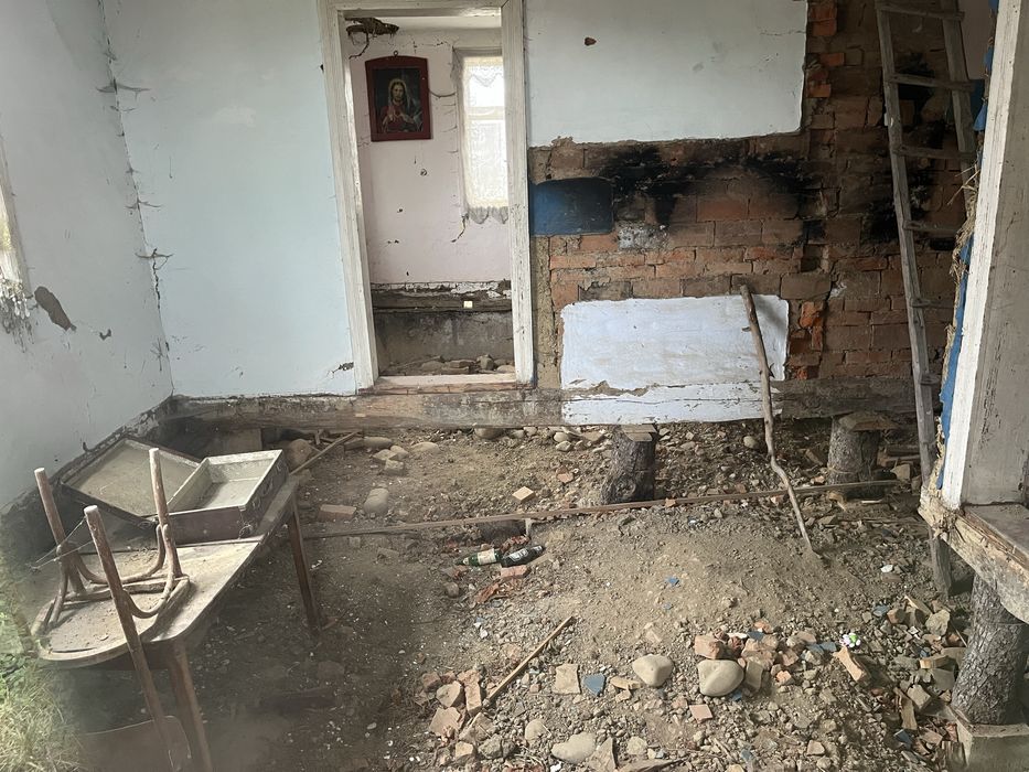 Будинок незавершене будівництво