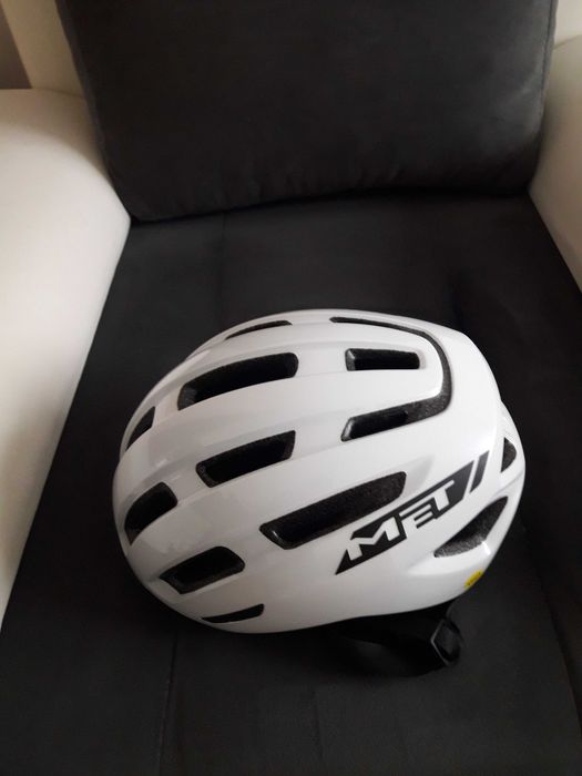 Kask szosowy biały Mips MET nowy 58