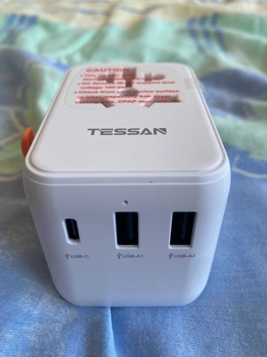 Uniwersalny adapter podróżny TESSAN 635FC