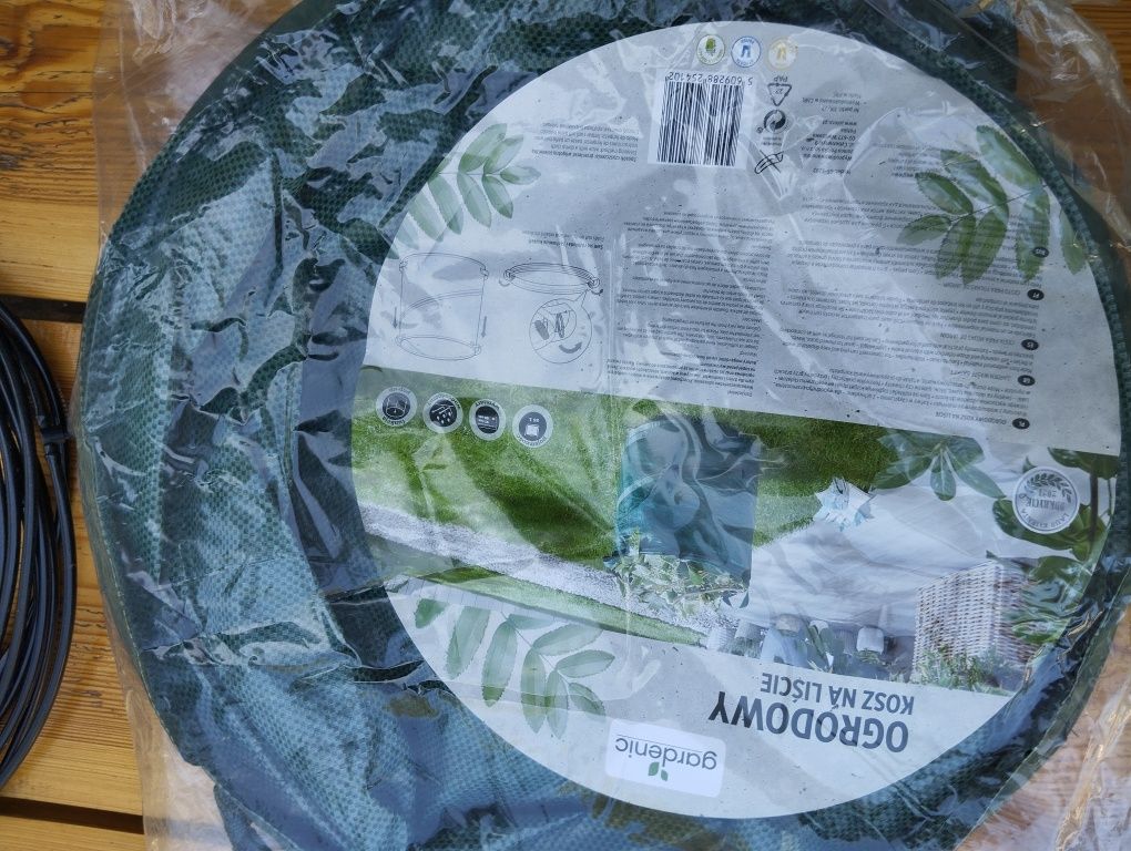 Ogrodowy kosz na liście