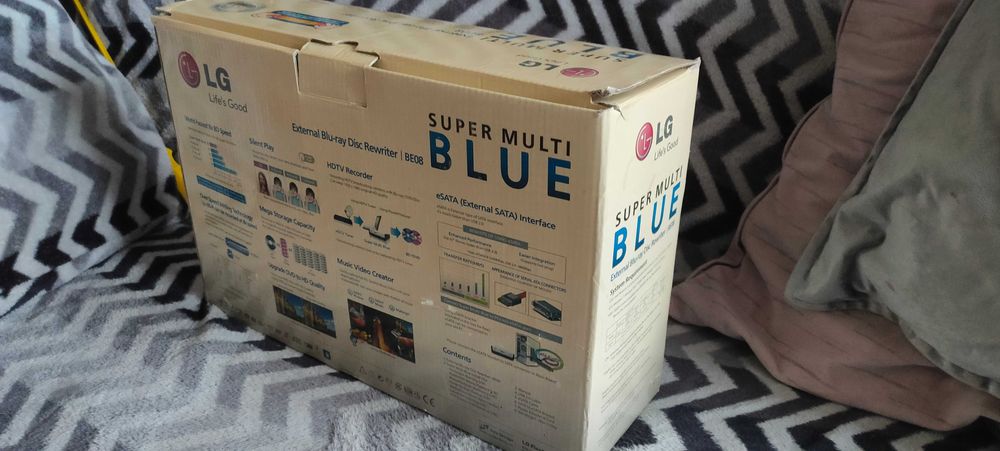 LG BE08LU20 czarno-biały BOX Zewn.nageywarka Blu-Ray/DVD/CD_WAWA ideał