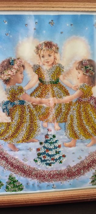 Картина бисером в рамке под стеклом