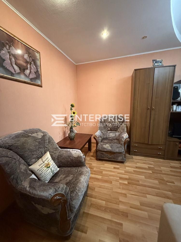 Продаж 2к квартири вул. Озерна, 14 Оболонський район