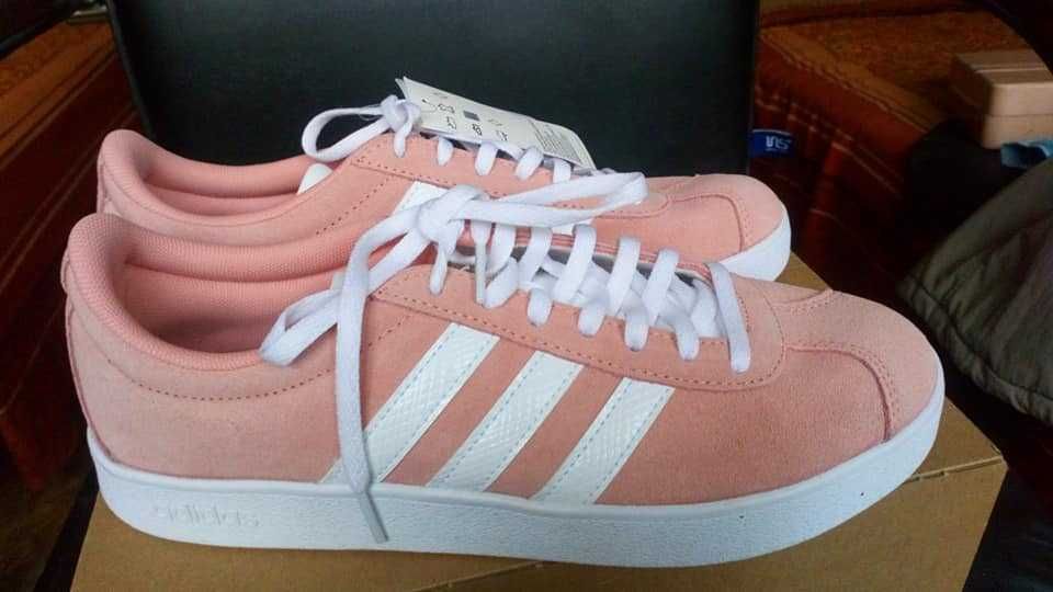 Кроссівки жіночі Adidas