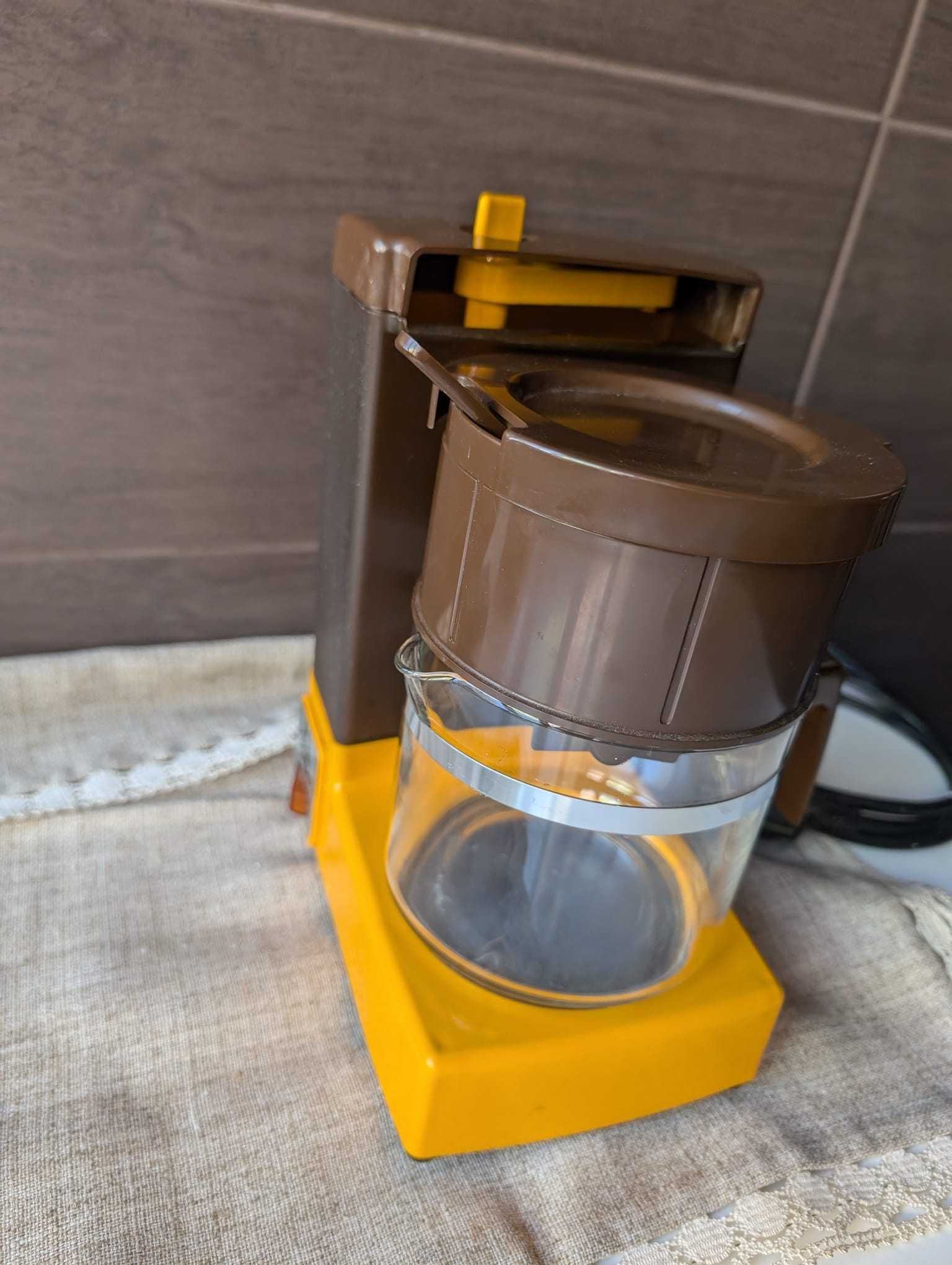Máquina de Café Vintage, marca VIPO