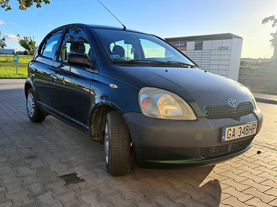 Toyota Yaris 1.0 benzyna