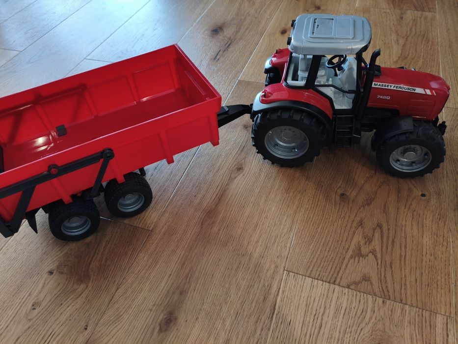 Traktor Bruder Massey Ferguson 7480