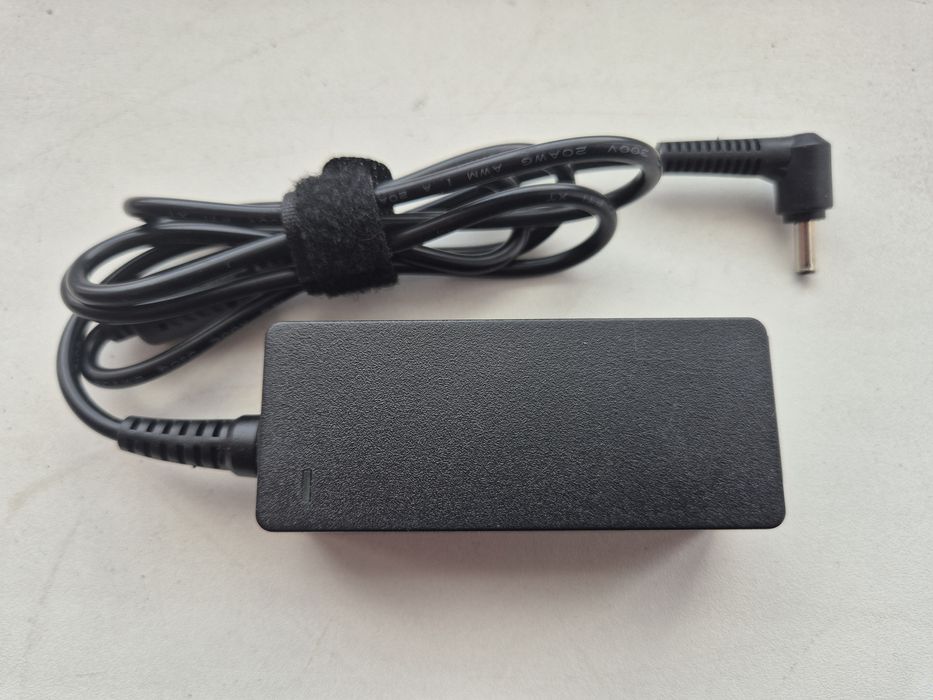 Блок живлення Asus 19V 2.37A 45W 4.0x1.35