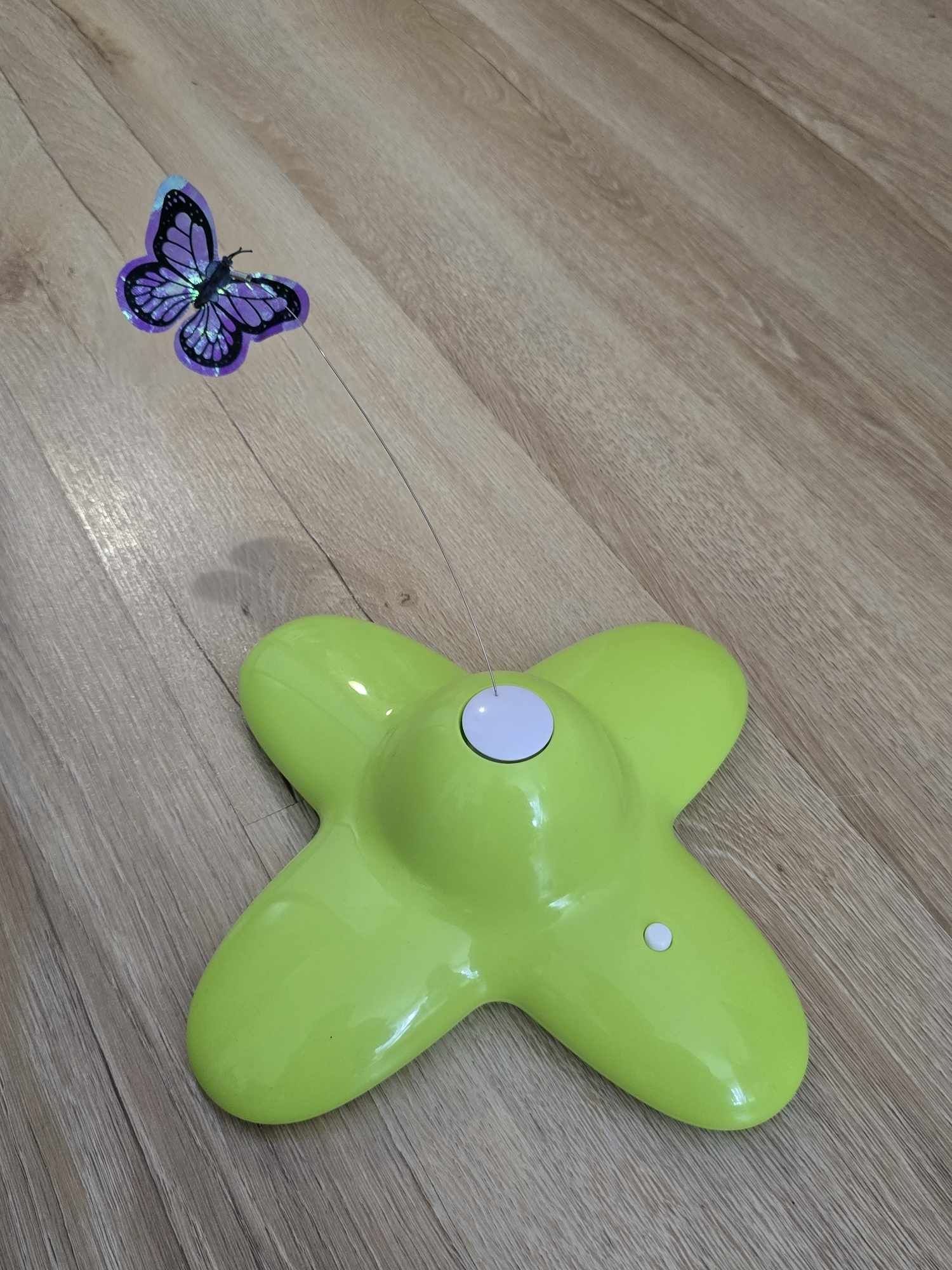 Funny Butterfly, zabawka dla kota