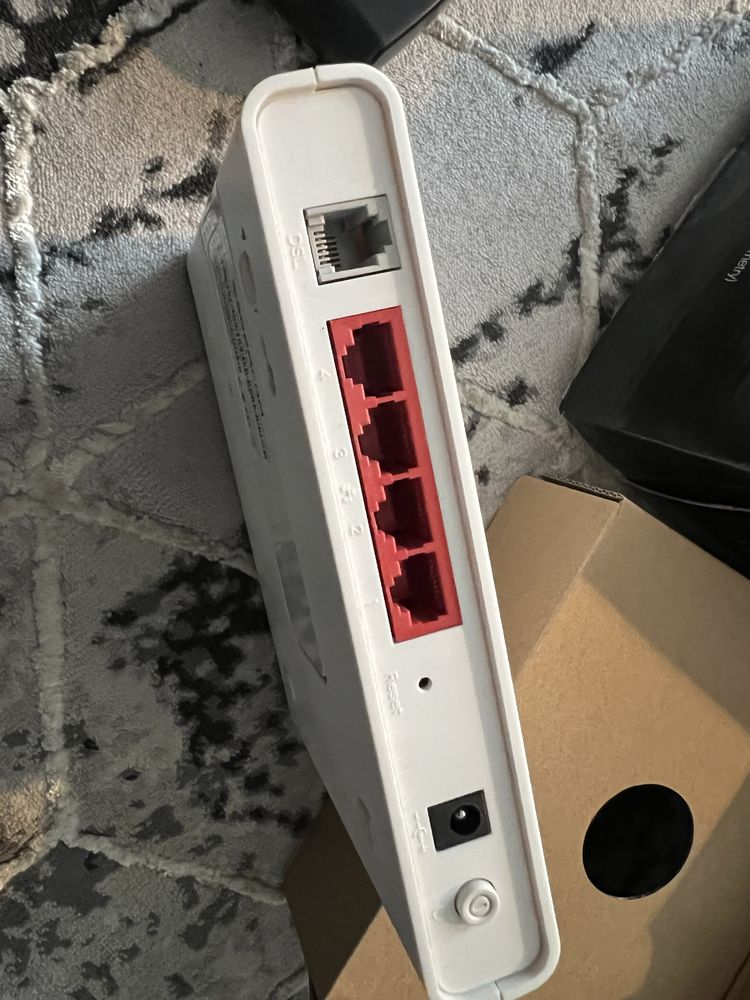 Sagem Fast 2704 modem router wifi ADSL, ADSL2+