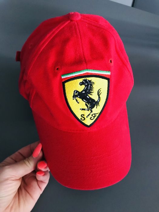 Ferrari czapka z daszkiem Oryginał jak nowa