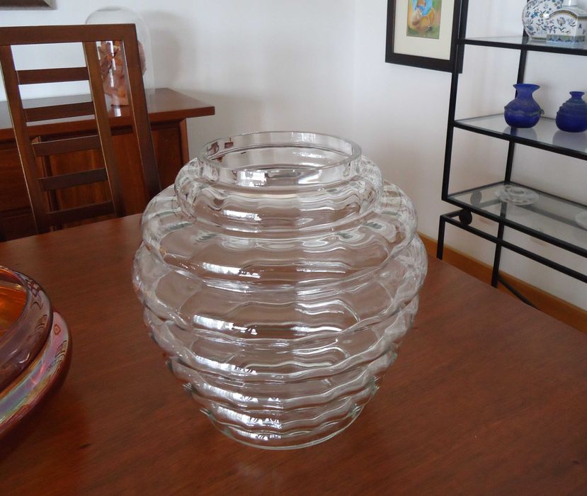 Gato Preto  -  Jarrão em vidro ondulado