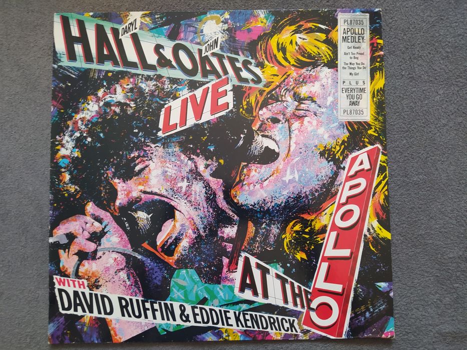 Daryl Hall & John Oates With David Ruffin & Eddie Kendrick* – live