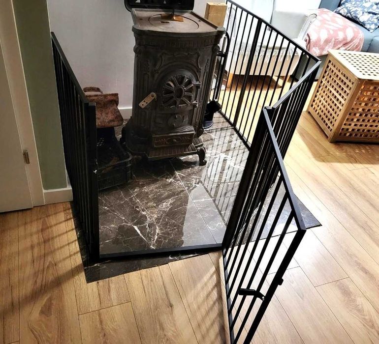 Bramka Barierka Zabezpieczająca Osłona do Kominka Pieca Ochronna