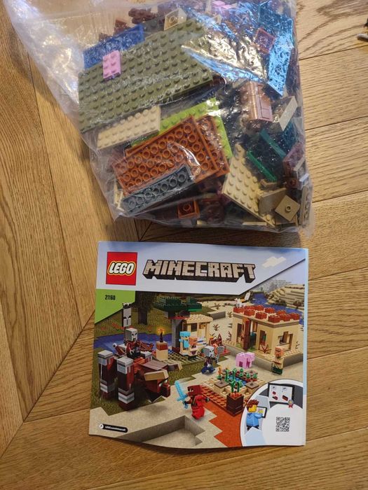 Lego minecraft Najazd złosadników 21160